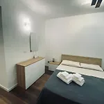 בית הארחה Modern Summer House אגרופולי